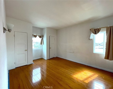 20 N Bushnell Avenue 1/2 - Photo Thumbnail 12