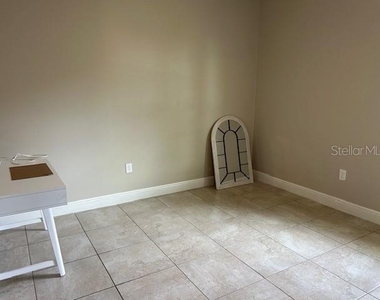 3909 Redfin Place - Photo Thumbnail 11