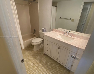 1410 S Ocean Dr - Photo Thumbnail 11