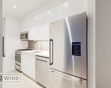 440 East 81st Street - Photo Thumbnail 2