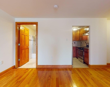 135-23 82nd Avenue, Briarwood NY 11435 - Photo Thumbnail 9