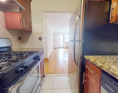 135-23 82nd Avenue, Briarwood NY 11435 - Photo Thumbnail 7