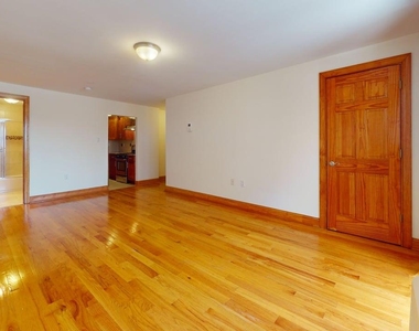 135-23 82nd Avenue, Briarwood NY 11435 - Photo Thumbnail 3