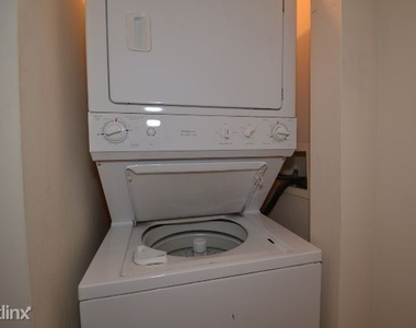 1251 W. Henderson, Unit 4 - Photo Thumbnail 19