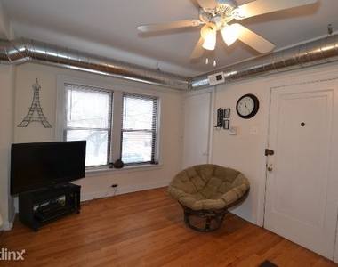 1251 W. Henderson, Unit 4 - Photo Thumbnail 6