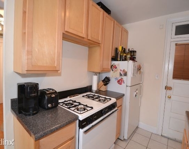 1251 W. Henderson, Unit 4 - Photo Thumbnail 2