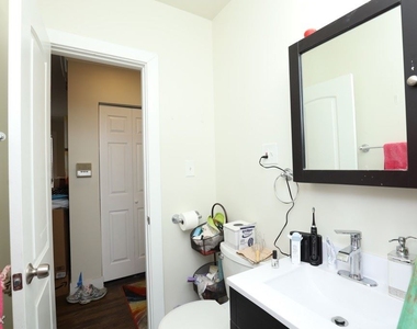 4216 N. Clark, Unit 4 - Photo Thumbnail 19