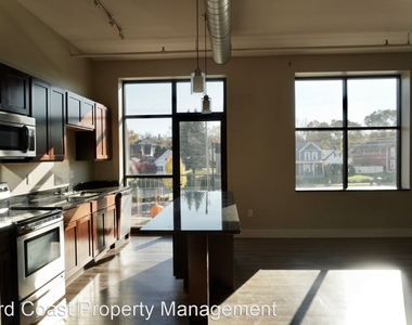 855 Michigan Street - Photo Thumbnail 8