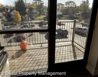 855 Michigan Street - Photo Thumbnail 4