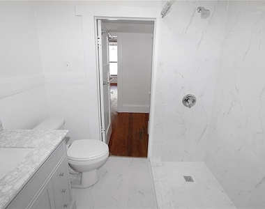 289 W Lakeview Avenue - Photo Thumbnail 18