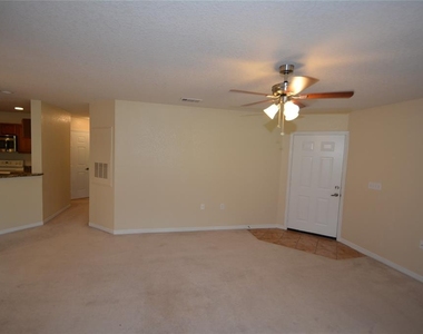 4600 E Moody Boulevard - Photo Thumbnail 2