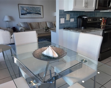 1201 S Ocean Dr - Photo Thumbnail 9