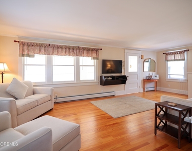 217 Atlantic Avenue - Photo Thumbnail 5