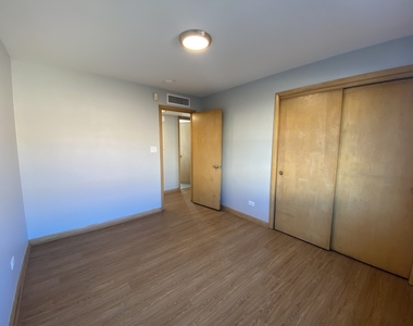 6538 W Cermak Road - Photo Thumbnail 10