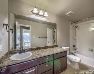 8231 Breezy Cove - Photo Thumbnail 16