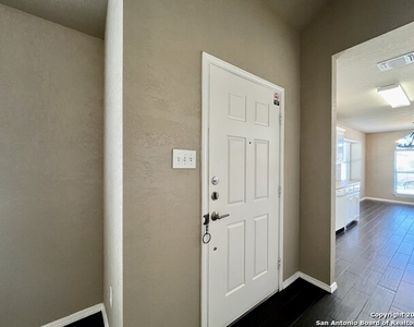 6527 Candleview Ct - Photo Thumbnail 21