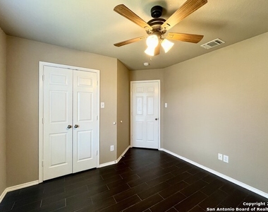 6527 Candleview Ct - Photo Thumbnail 15