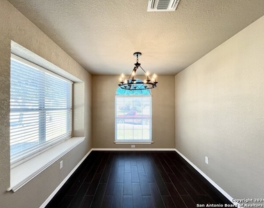 6527 Candleview Ct - Photo Thumbnail 6