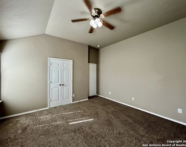 6527 Candleview Ct - Photo Thumbnail 9