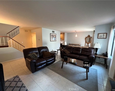 6475 Twin Circle Lane - Photo Thumbnail 3