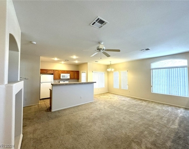 10021 Crimson Palisades Place - Photo Thumbnail 3