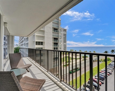 4280 Galt Ocean Dr - Photo Thumbnail 35