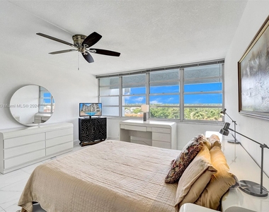 4280 Galt Ocean Dr - Photo Thumbnail 60