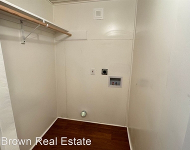 1054 Wilson Ave - Photo Thumbnail 15