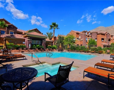 3975 N Hualapai Way - Photo Thumbnail 21