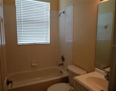 5370 Red Leaf Court - Photo Thumbnail 16