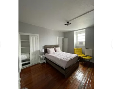 74 Cornelia Street - Photo Thumbnail 3