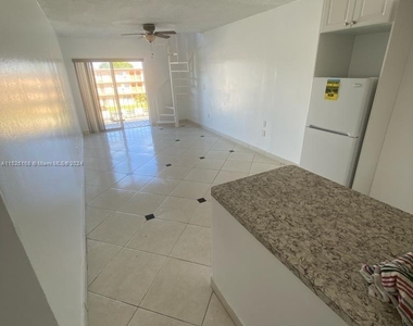 6580 W Flagler St - Photo Thumbnail 1