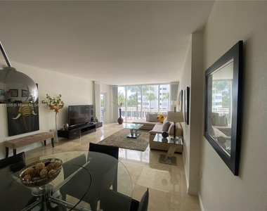 10275 Collins Ave - Photo Thumbnail 7