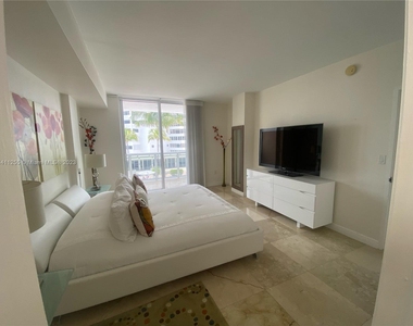 10275 Collins Ave - Photo Thumbnail 18