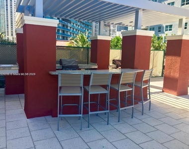 1155 Brickell Bay Dr - Photo Thumbnail 4