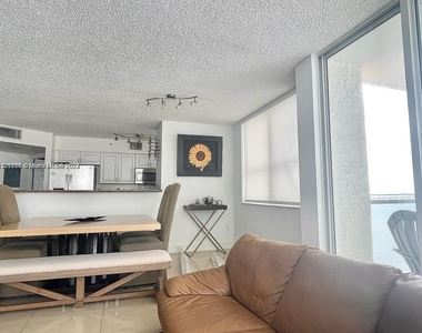 1155 Brickell Bay Dr - Photo Thumbnail 18