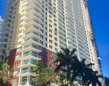 1155 Brickell Bay Dr - Photo Thumbnail 0