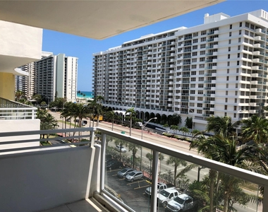 5600 Collins Ave - Photo Thumbnail 5