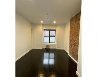 635A Lexington Avenue - Photo Thumbnail 3