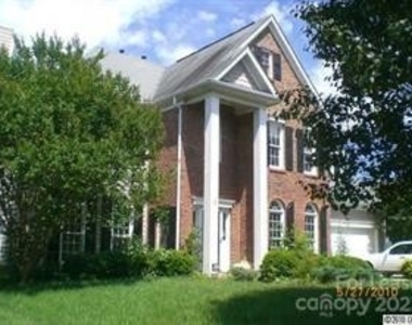 8228 Tonawanda Drive - Photo Thumbnail 0