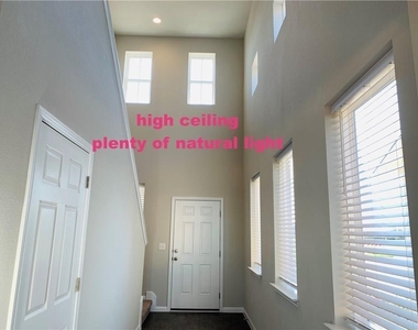 6205  Mary Lewis Dr - Photo Thumbnail 2