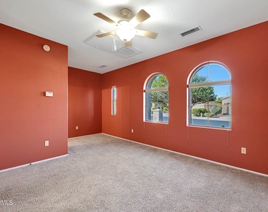 16563 W Isleta Court - Photo Thumbnail 7