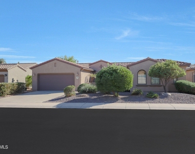 16563 W Isleta Court - Photo Thumbnail 4