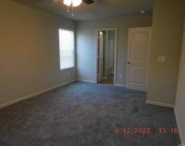 1050 Rockwell Drive - Photo Thumbnail 9