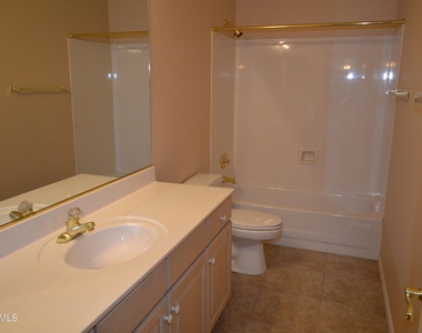 9041 W Behrend Drive - Photo Thumbnail 10