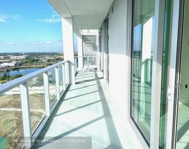 2000 Metropica Way - Photo Thumbnail 7