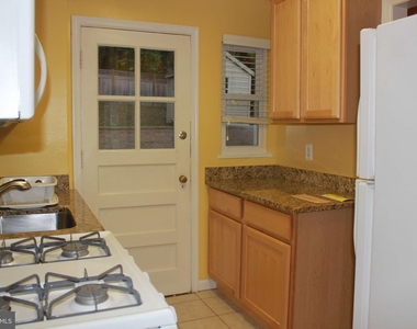 2319 Riverview Terrace - Photo Thumbnail 4