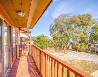 2381 Sugartree Ct - Photo Thumbnail 9