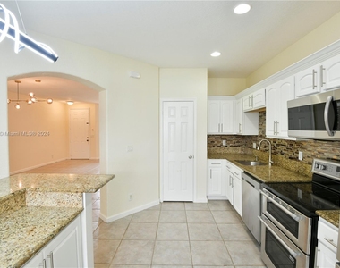 2127 Oakmont Dr - Photo Thumbnail 5