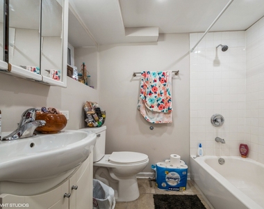 1456 W Fletcher Street - Photo Thumbnail 10